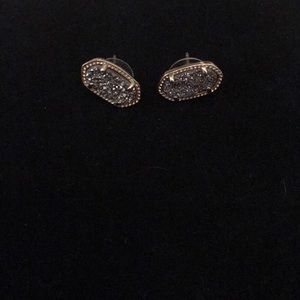 kendra scott studd earrings